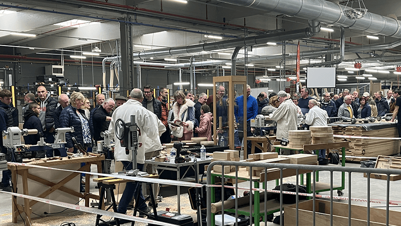 De Gilde te gast op de Open bedrijvendag bij Dovy Keukens